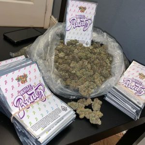 White Runtz White Runtz Strain 1 300x300
